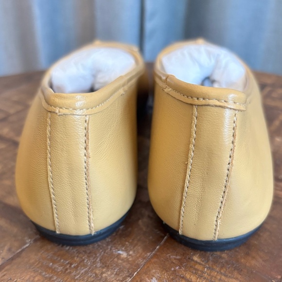 Tuckernuck French Sole Camille Cap Toe Leather ballet Flats New in Box - Picture 13 of 15